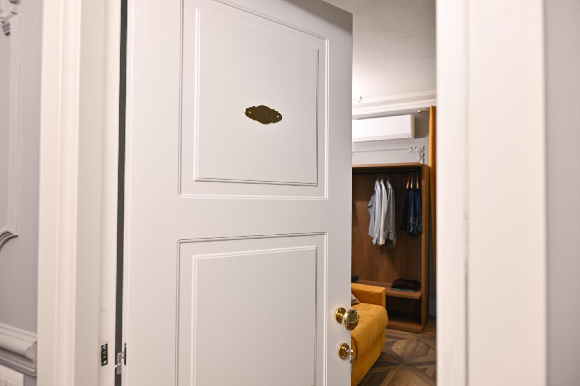 Toledo 424 Suite Наполи Екстериор снимка